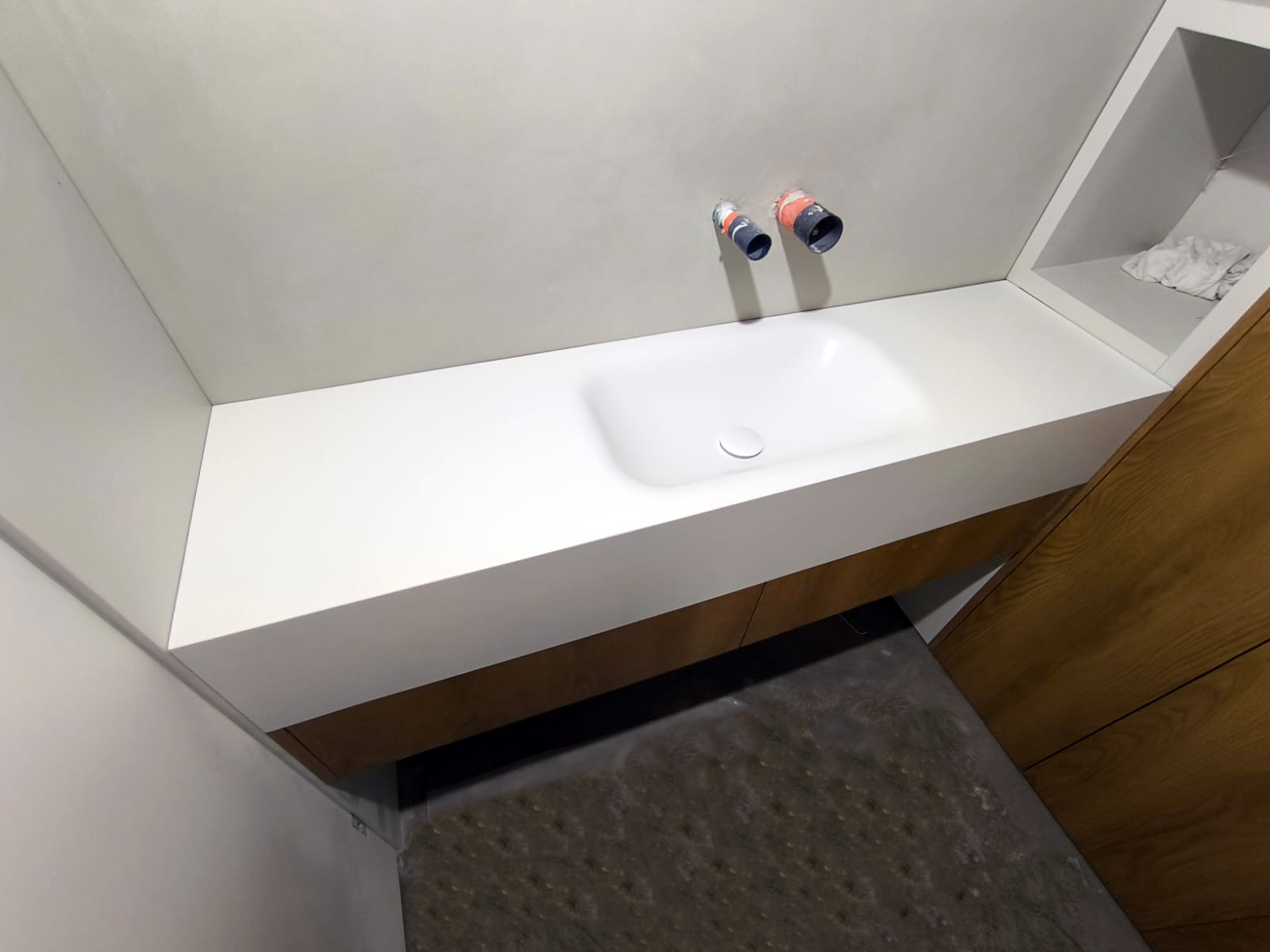 Umywalka Elena– minimalistyczna forma w kompaktowym wydaniu